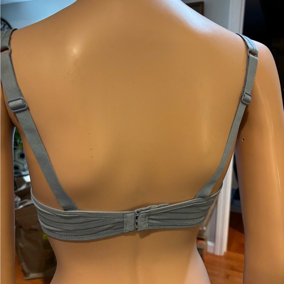 Seamless Light Blue Bra - Picture 3 of 4